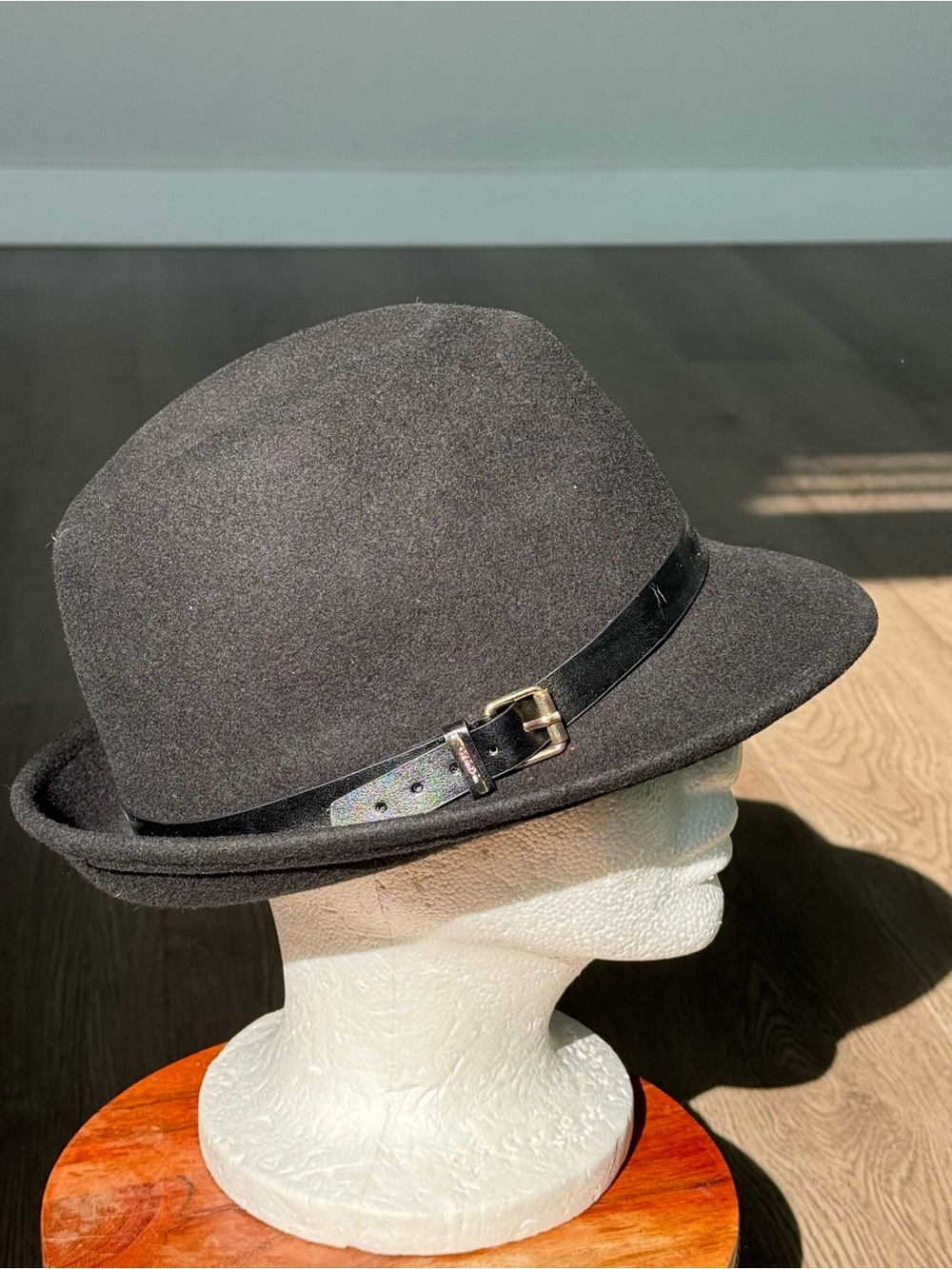 Calvin Klein 100% Wool Fedora Hat Black Buckle Band Classic Minimalist